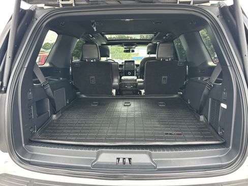 Used 2023 Ford Expedition Platinum AWD/4WD image 19