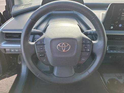 Used 2024 Toyota Prius LE image 19
