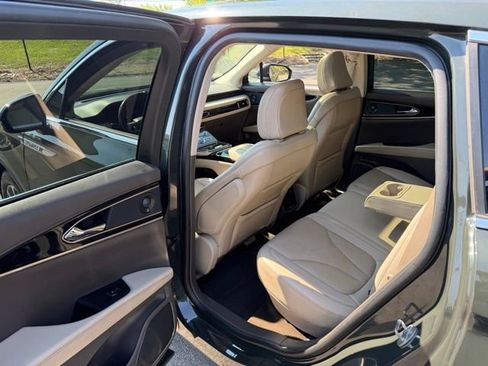 Used 2023 Lincoln Nautilus Reserve w/ Luxury Package AWD/4WD image 27