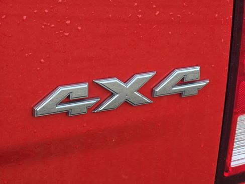 Used 2018 RAM 1500 Express w/ Express Value Package image 15