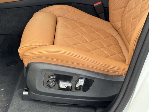 New 2026 BMW X5 sDrive40i image 21