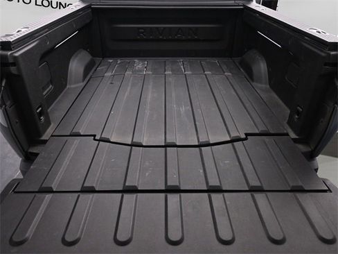 Used 2022 Rivian R1T Launch Edition image 48