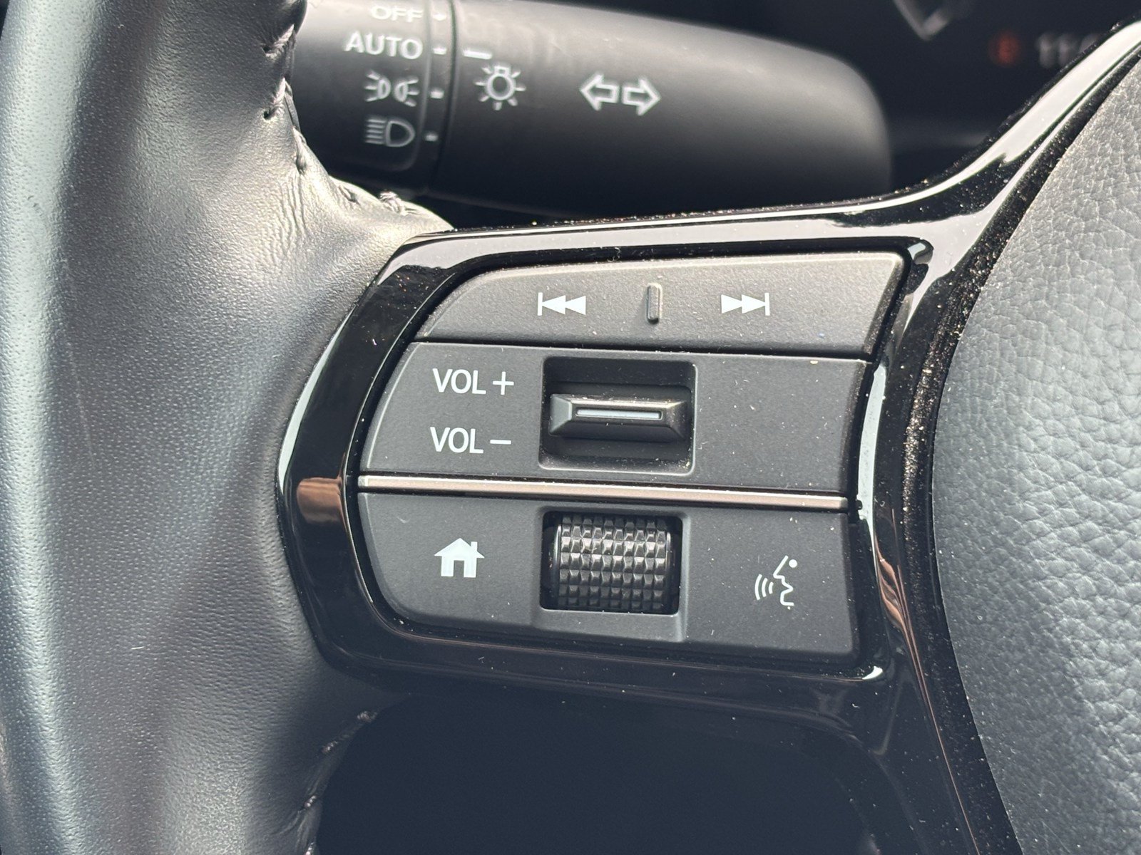 Used 2025 Honda CR-V EX-L image 21