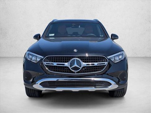 Certified 2023 Mercedes-Benz GLC 300 4MATIC image 2