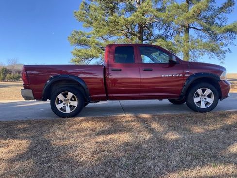Used 2012 RAM 1500 Express image 10