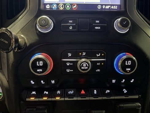 Used 2020 GMC Sierra 1500 SLT image 19