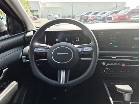 Used 2025 Hyundai Tucson SEL AWD/4WD image 19