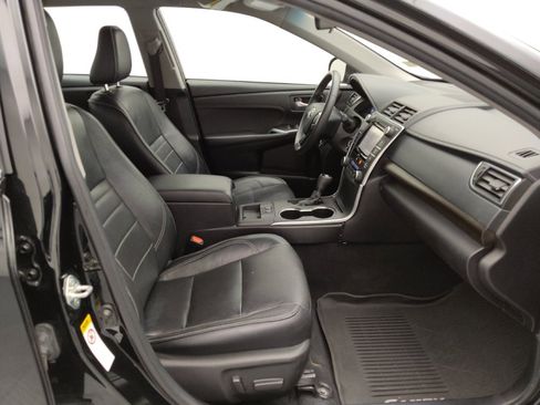 Used 2017 Toyota Camry XLE FWD image 21