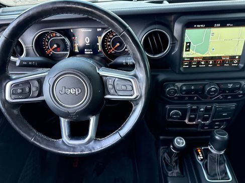 Used 2020 Jeep Gladiator Overland image 14