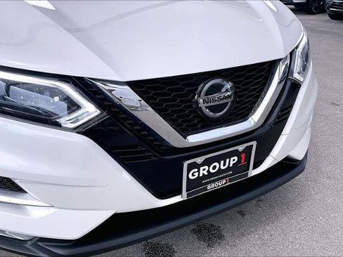 Certified 2022 Nissan Rogue Sport SL w/ Premium Package AWD/4WD image 30