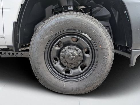 New 2026 RAM 2500 Tradesman AWD/4WD image 10