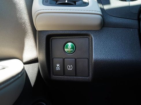 Used 2018 Honda HR-V EX image 32