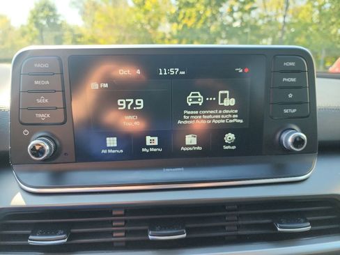 Used 2021 Kia Telluride LX image 19