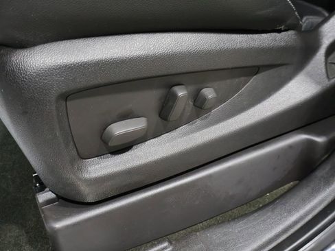 Used 2016 GMC Yukon SLT w/ Open Road Package image 13