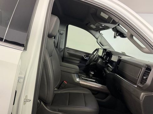 Used 2023 Chevrolet Silverado 1500 LTZ AWD/4WD image 30