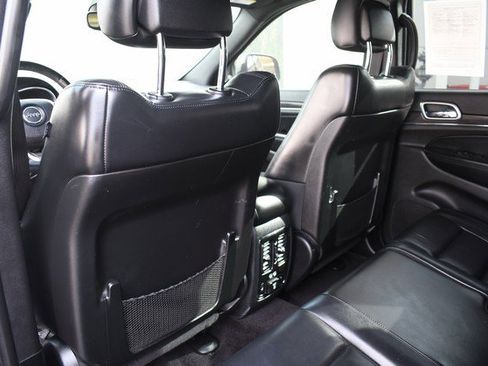 Used 2018 Jeep Grand Cherokee Limited image 22