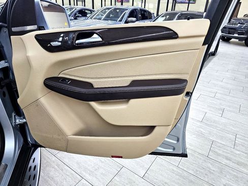 Used 2017 Mercedes-Benz GLE 350 w/ Premium 1 Package image 41