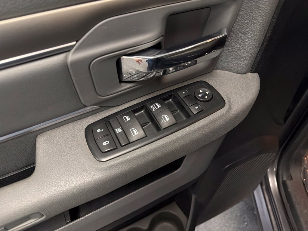 Used 2015 RAM 1500 Big Horn AWD/4WD image 12