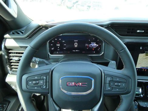 New 2026 GMC Sierra 1500 AT4 w/ AT4 Premium Package AWD/4WD image 20
