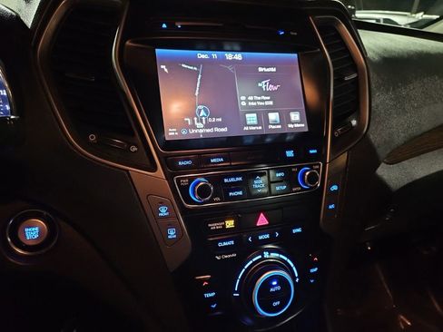 Used 2017 Hyundai Santa Fe Sport image 23