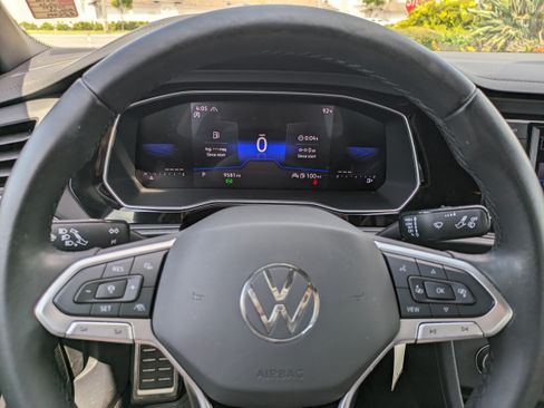 Certified 2024 Volkswagen Jetta Sport FWD image 22