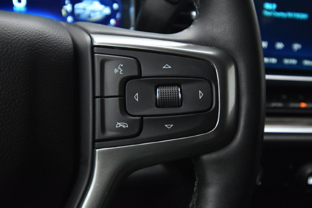 Used 2023 Chevrolet Silverado 1500 LT AWD/4WD image 29
