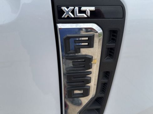 Used 2024 Ford F350 XLT image 16
