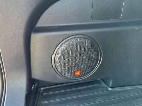 Used 2021 Toyota RAV4 XLE Premium image 15