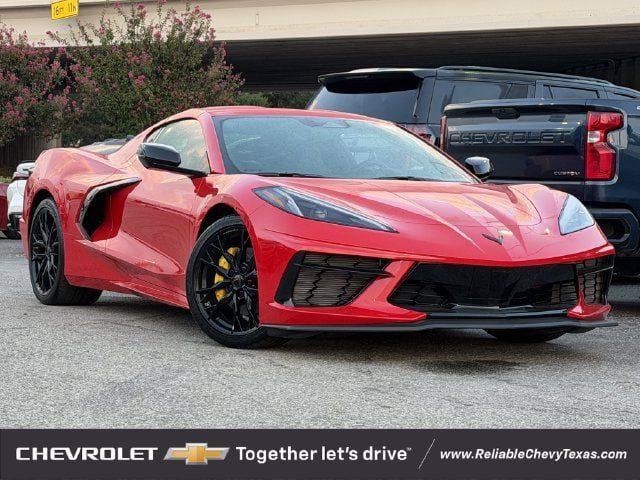 Used 2025 Chevrolet Corvette Stingray Coupe w/ 1LT RWD image 2