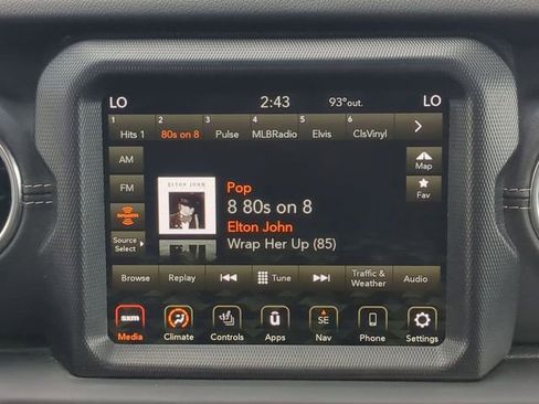 Used 2023 Jeep Wrangler Unlimited Sahara w/ Cold Weather Group AWD/4WD image 20