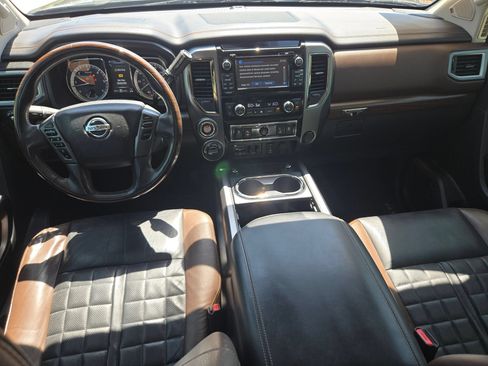 Used 2016 Nissan Titan Platinum Reserve AWD/4WD image 16