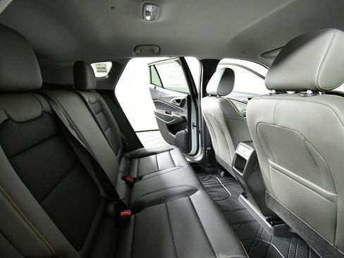 New 2026 Chevrolet Trax ACTIV w/ Driver Confidence Package image 23