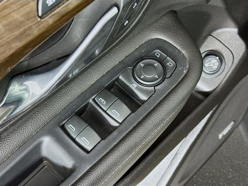 Used 2019 GMC Terrain Denali w/ Driver Alert Package II AWD/4WD image 21