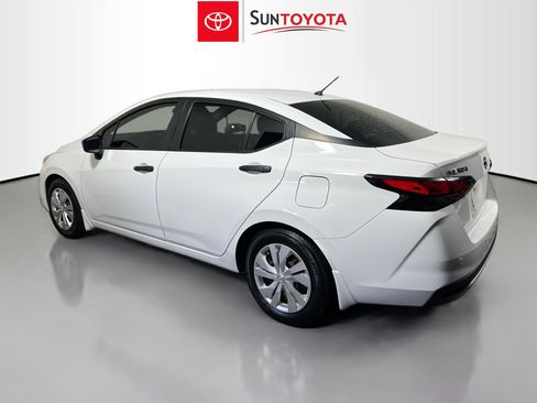 Used 2020 Nissan Versa S image 6