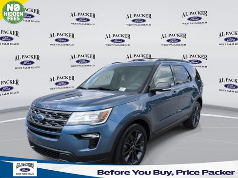 Used 2018 Ford Explorer XLT w/ Equipment Group 202A FWD image 1