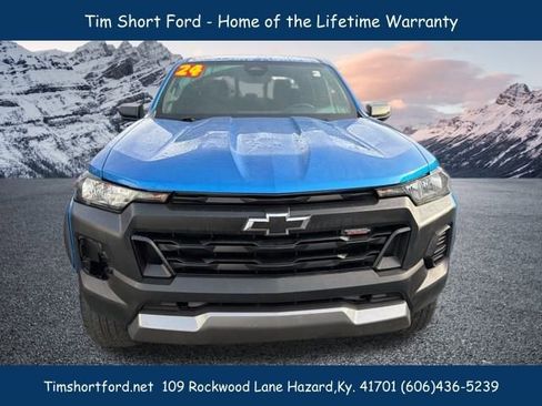Used 2024 Chevrolet Colorado Trail Boss image 3