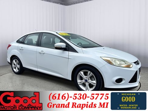 Used 2014 Ford Focus SE FWD image 1