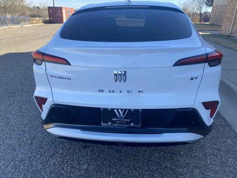 Used 2024 Buick Envista Sport Touring image 6