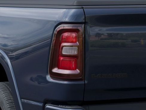 New 2026 RAM 1500 Laramie AWD/4WD image 9