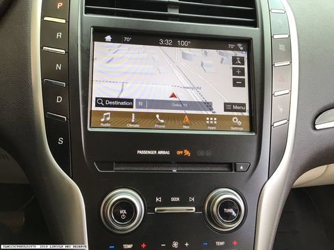 Used 2019 Lincoln MKC Reserve w/ MKC Technology Package FWD image 14