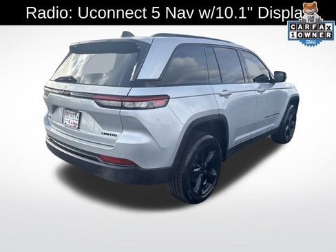 Certified 2023 Jeep Grand Cherokee Limited w/ Black Appearance Package image 7