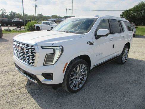 New 2026 GMC Yukon Denali w/ Denali Reserve Package AWD/4WD image 9