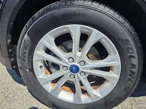 Used 2017 Ford Escape S FWD image 9