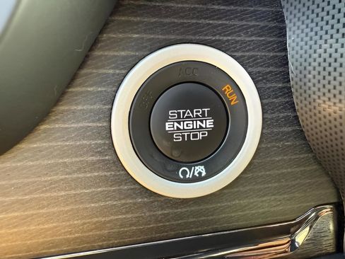 Certified 2022 RAM 1500 Limited AWD/4WD image 21