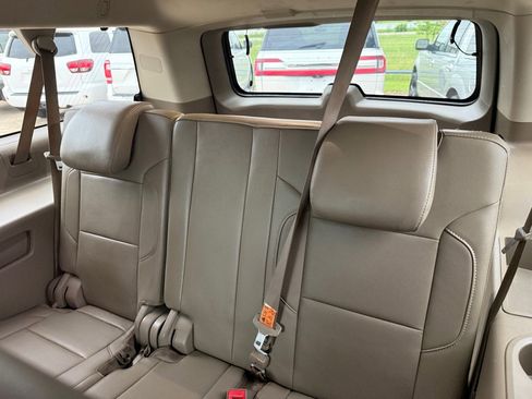 Used 2016 Chevrolet Suburban LTZ AWD/4WD image 15