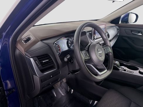 Used 2023 Nissan Rogue SV image 23