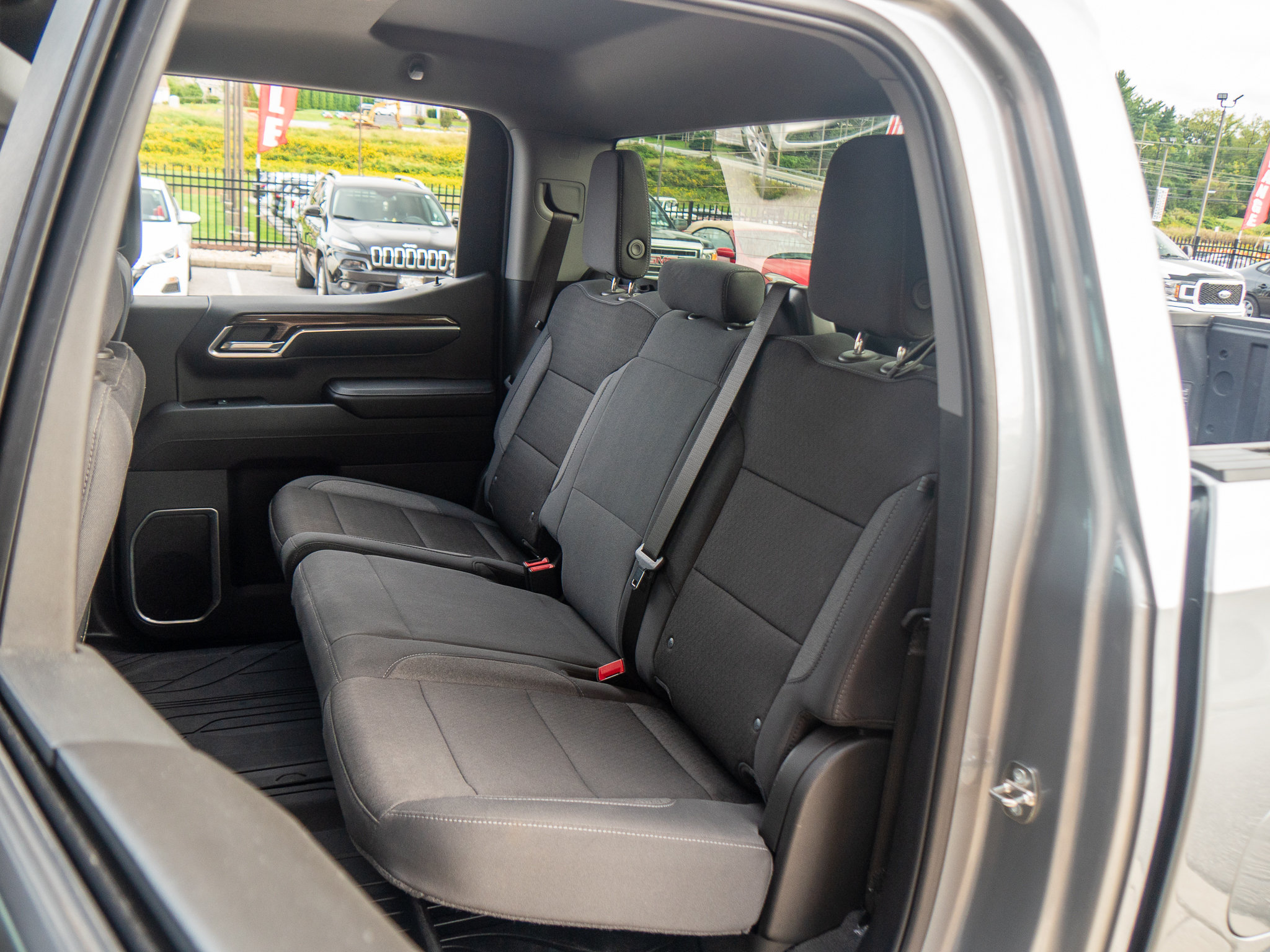 Used 2024 Chevrolet Silverado 1500 RST w/ Protection Package AWD/4WD image 18