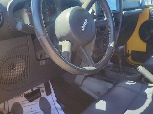 Used 2009 Jeep Wrangler X AWD/4WD image 6