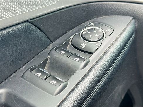 Used 2016 Ford Explorer XLT w/ Equipment Group 201A AWD/4WD image 17