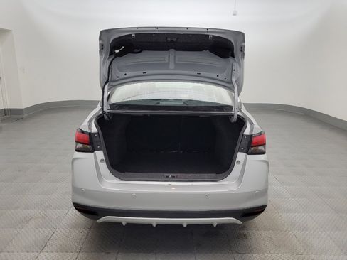 Used 2021 Nissan Versa SV image 29